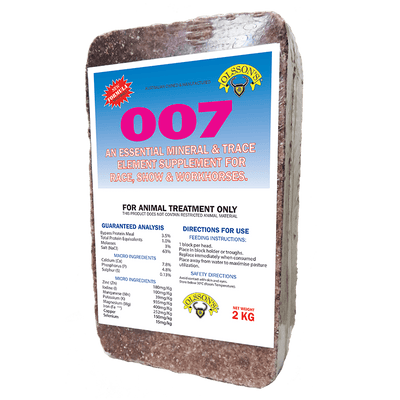 Image of a 2kg block of Olsson's 007 Mineral and Trace Element for race, show and work horses.