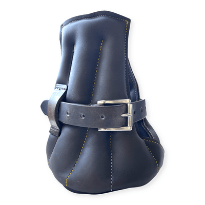 Discover ultimate comfort & protection for thoroughbred horses with our Good As Gold serving boots—crafted in Australia for top-tier care